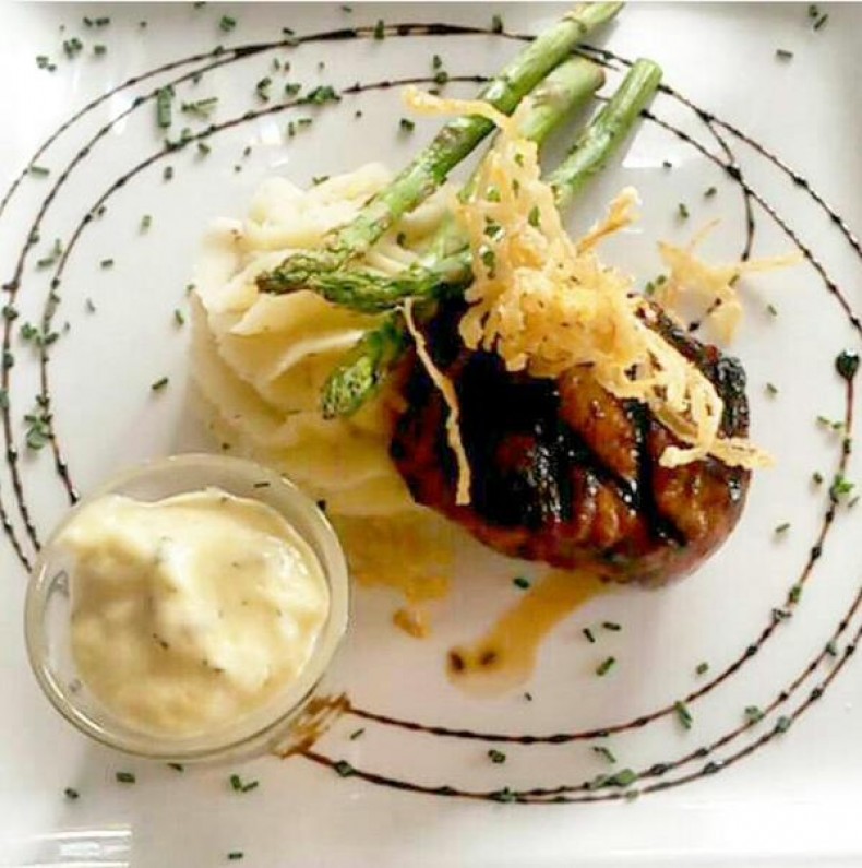 Foodie Finds: Red Steakhouse 