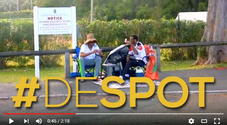 BERMEMES SHORTS: De Spot [Video]