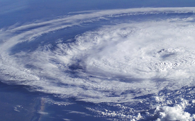 Video of Every Hurricanes in de Last 100 Years 