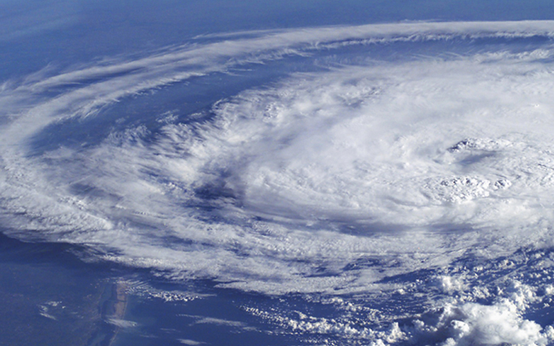 Video of Every Hurricanes in de Last 100 Years 
