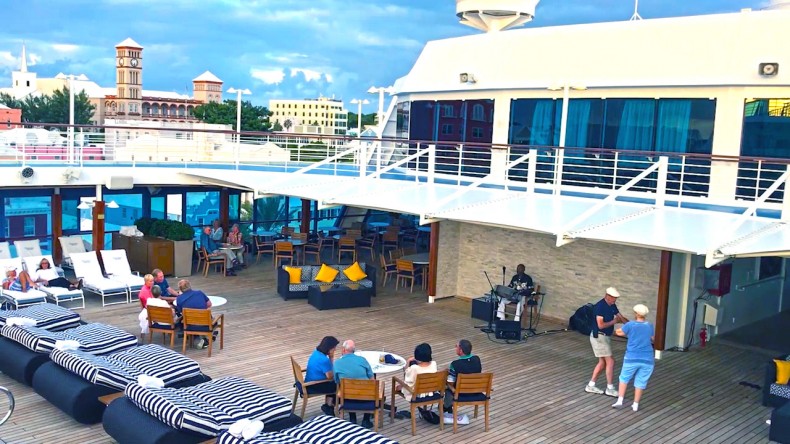 Bermy Vibes on de Sirena Cruiseship 
