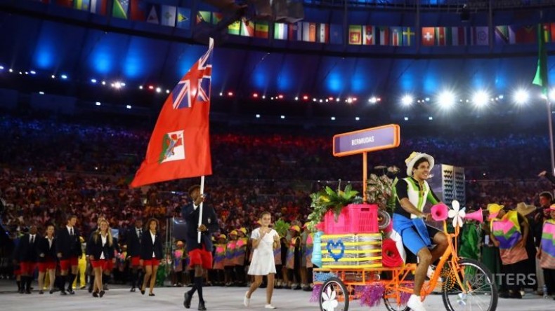 De Bermuda Triangle and Tyrone Smith’s Bermuda Shorts